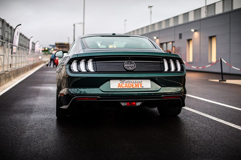 Ford Mustang Bullitt Vu de Derrière