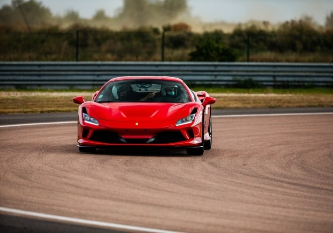 Stage de pilotage Ferrari F8 Tributo